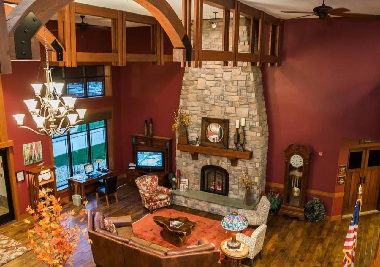 Timberlake Lodge Гранд Рапидс Екстериор снимка